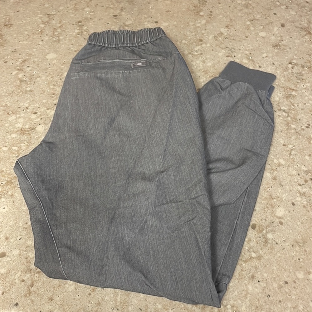 Figs Scrubs Size Small - gray